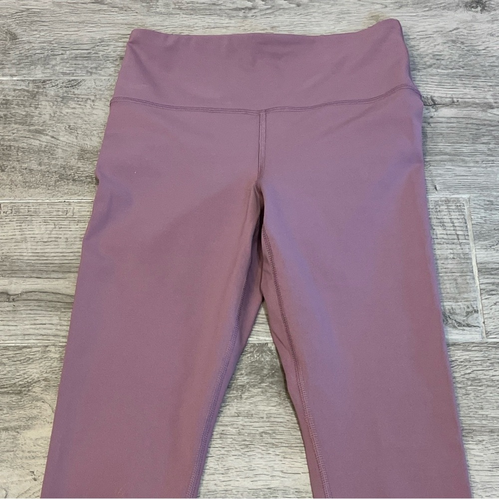 Athleta Women’s Elation Train Logo 7/8 Tight Leggings Pale Purple Size XS - Picture 3 of 8